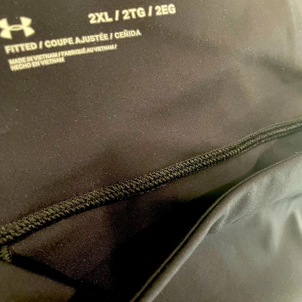 UA black capris